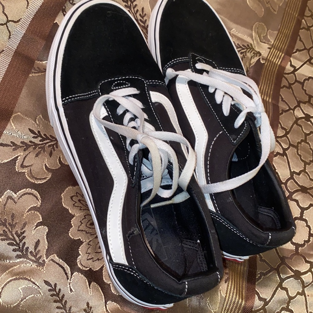 Vans - Picture 5 of 6